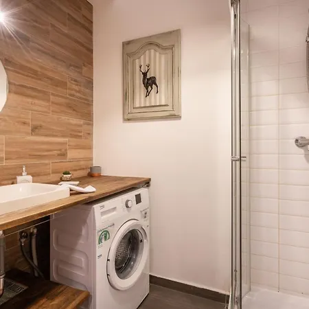 Lägenhet King Care With A/c Budapest